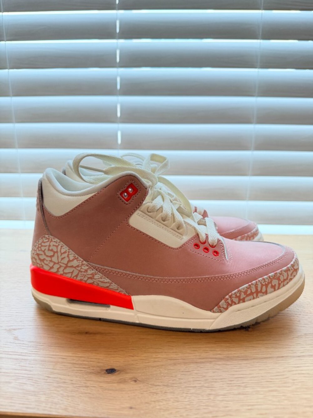 Jordan 3 Retro Rust Pink - Picture 3 of 8